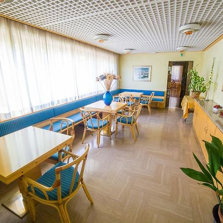 Albergo Benito Понте-нелле-Альпи Экстерьер фото